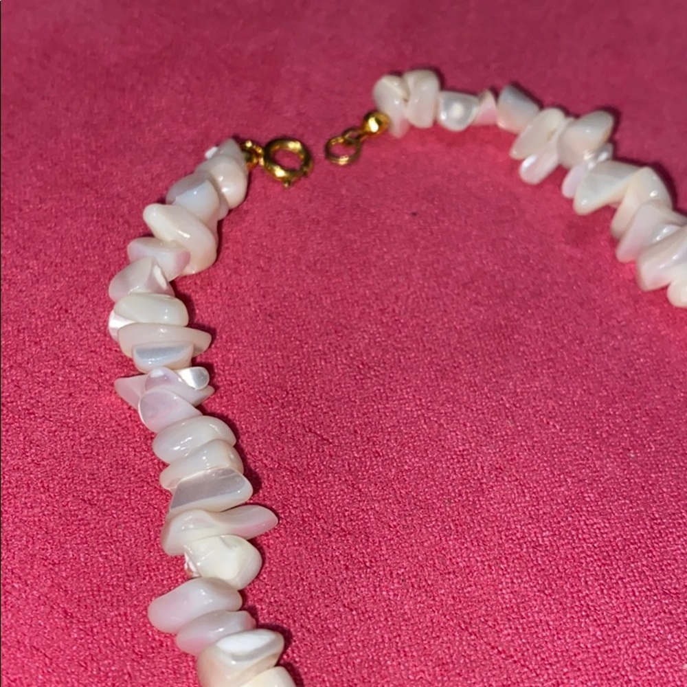 Shell necklace - Picture 2 of 2